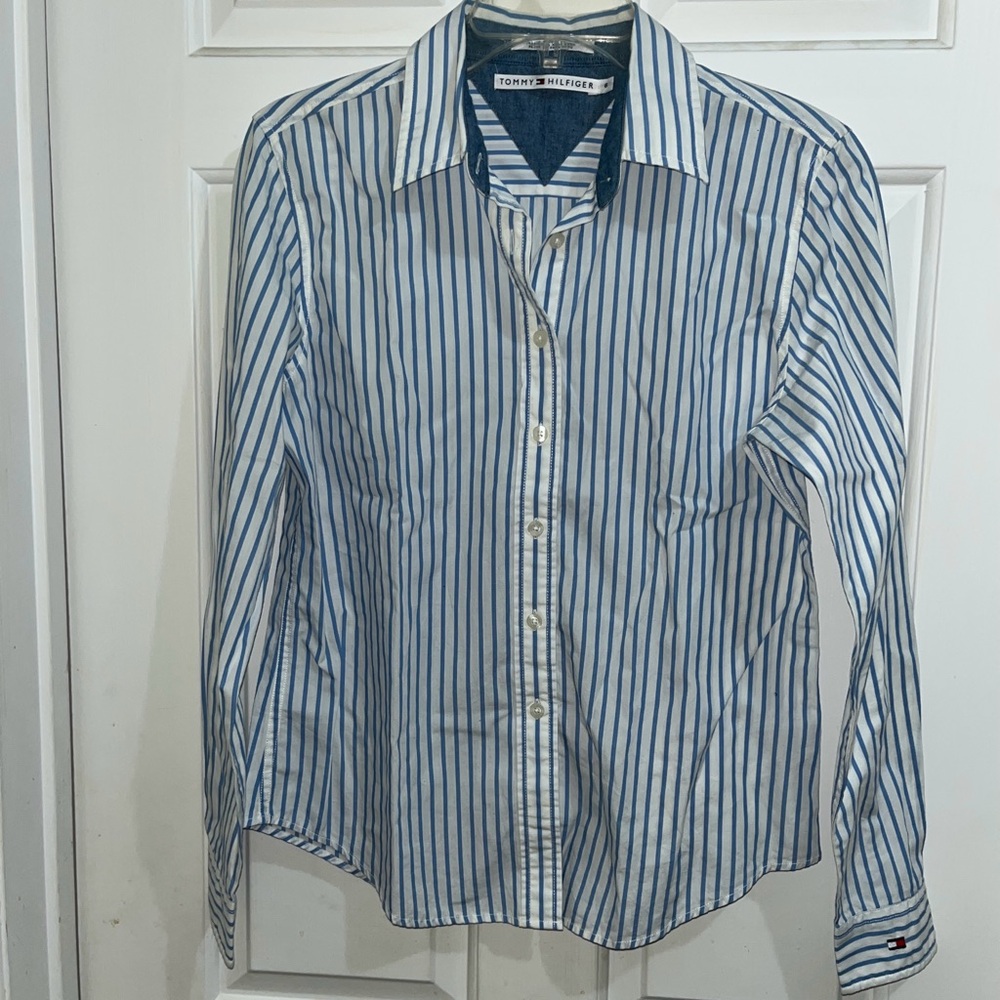 TOMMY HILFIGER White/Blue Striped Button Down Top long sleeve cotton sz Women 6
